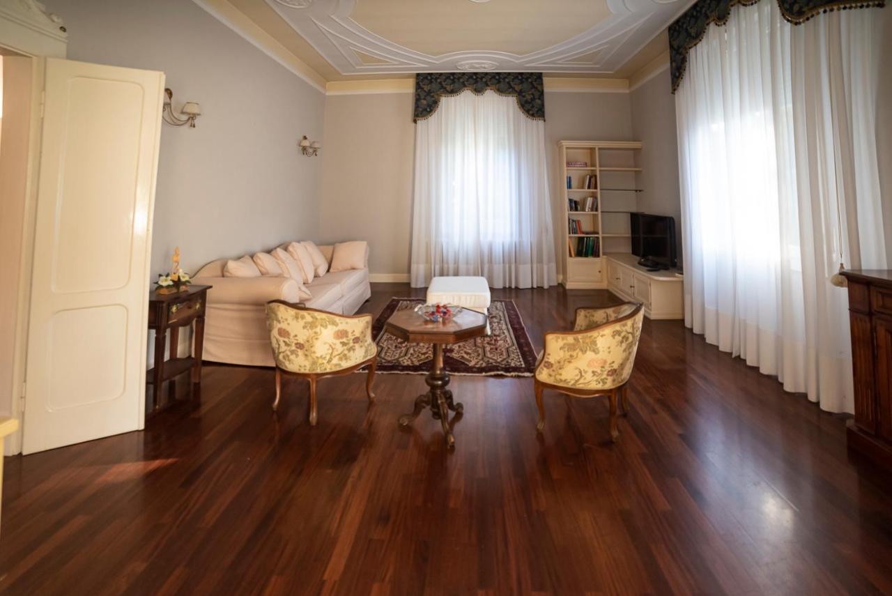 B&B Matteotti Luxury Home Vignola  Luaran gambar